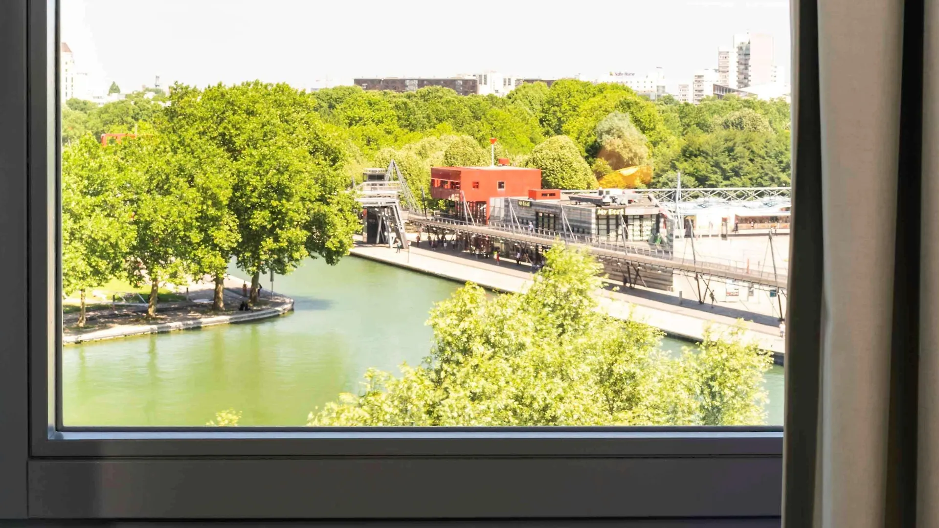 Hotel Ibis La Cité Des Sciences 19ème 3*